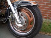 <p>Honda F6C mit lackierten und polierten Felgen.</p>